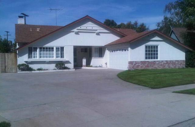 19849 Acre Street photos photos