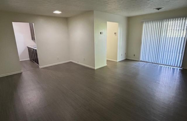 4724 Glenway Ave photos photos