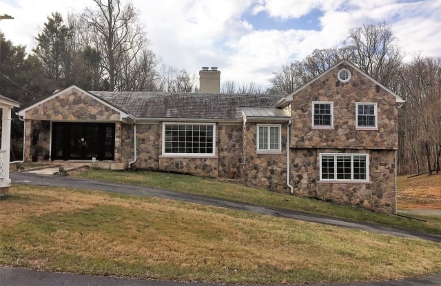 11030 River Rd - 11030 River Road, Travilah, MD 20854