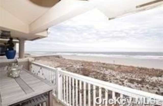 1051 Oceanfront Gallery 2