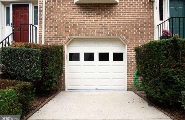 6604 IRVIN PLACE Gallery 3