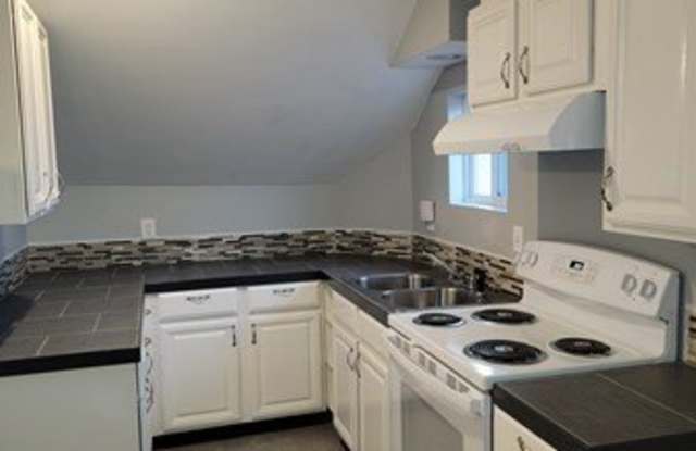 968 Plymouth Avenue photos photos