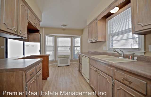 8816 McElroy St. - 8816 Mcelroy Rd, Kansas City, MO 64134