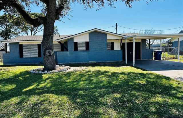 333 Gulf Stream Dr Gallery 2