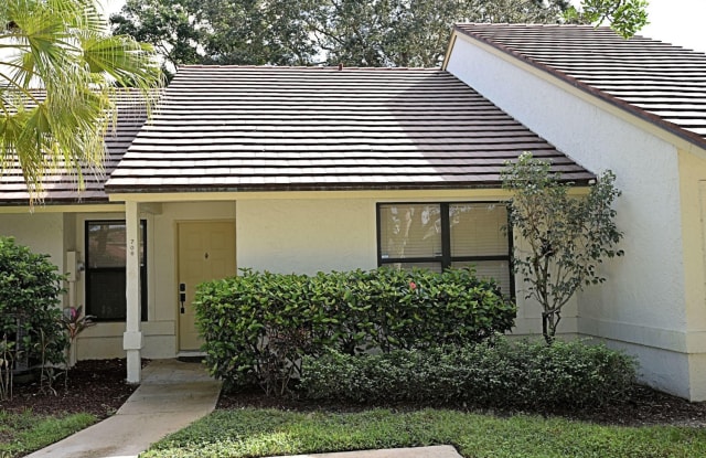 706 St Giles Court - 706 Saint Giles Court, Palm Beach Gardens, FL 33418
