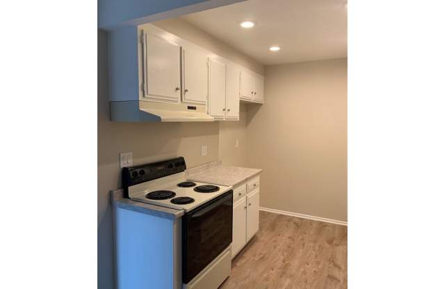 838 E Fairway Drive Gallery 2