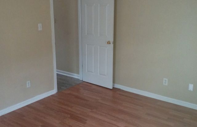 3 Bed 1 Bath Gallery 3