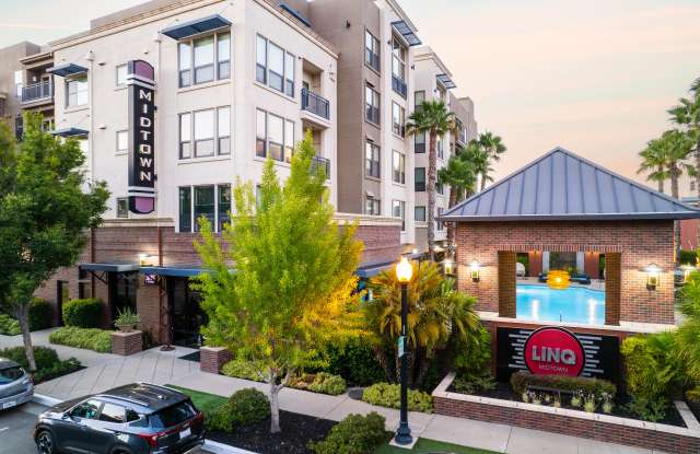LINQ Midtown photos photos