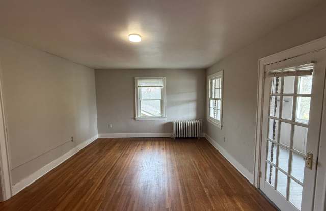 Adorable One Bedroom Apartment in Elizabeth! photos photos