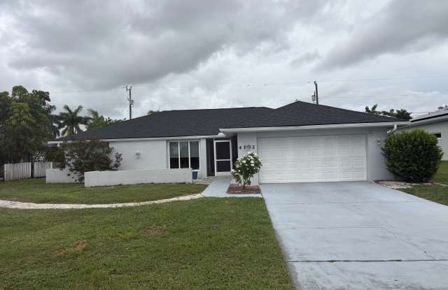 4102 Palm Tree Boulevard Gallery 1