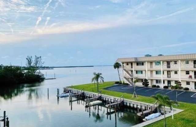 3330 GULF OF MEXICO DRIVE photos photos