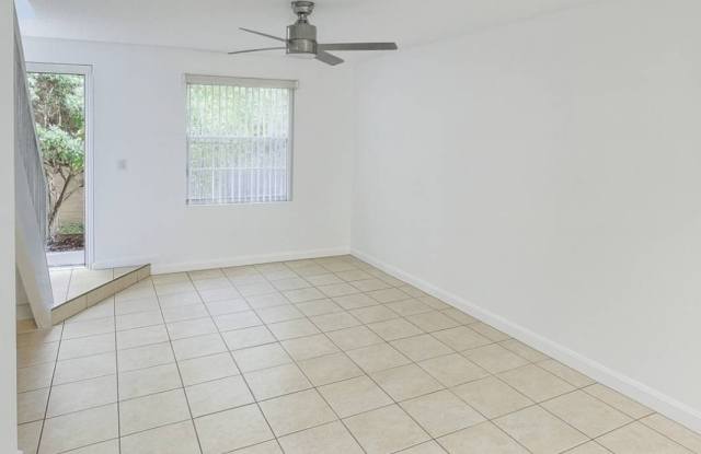 1919 SW  107th Avenue photos photos