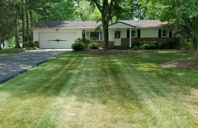 9841 Smithdale Ave Ne photos photos