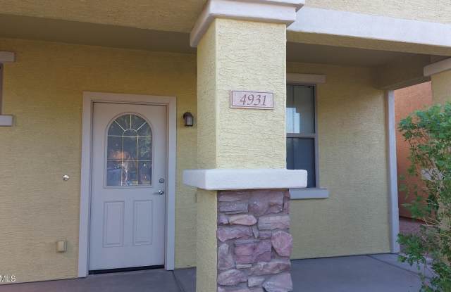 4931 W ESCUDA Drive Gallery 2