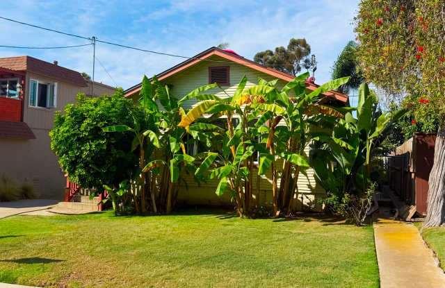 Charming Beach Cottage Just 7 Blocks to Ocean Beach with Private Yard & Garage photos photos Charming Beach Cottage Just 7 Blocks to Ocean Beach with Private Yard & Garage photos photos