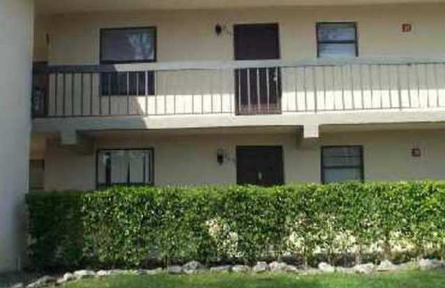 21911 Lake Forest Circle photos photos