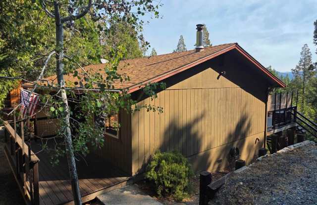 Spacious 3 Bedroom, 2 Bath Home with Bonus Room and Scenic Views – Minutes from Downtown Twain Harte photos photos