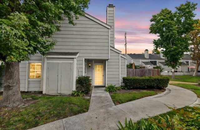 Spacious 3-Bedroom Townhome in Orangethorpe Village – Fullerton, CA photos photos