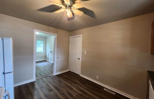 3 bedroom 1 bath home Gallery 4