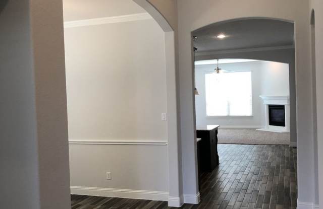 2104 Grant Park Way Gallery 2