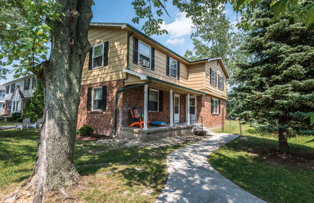 389/391 Kaymar Drive photos photos