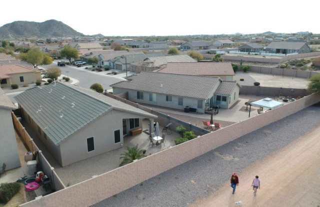 32062 N CHERRY CREEK Road Gallery 4