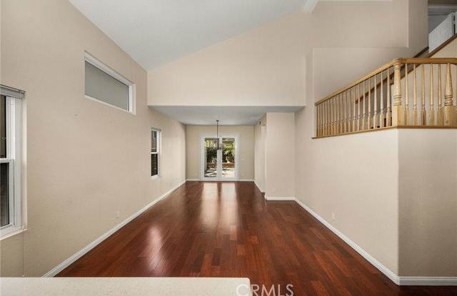 4867 Tremezzo Drive Gallery 4