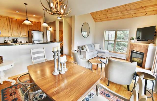 Summer Seasonal Rental- 734 Rocky Point Townhomes Gallery 3