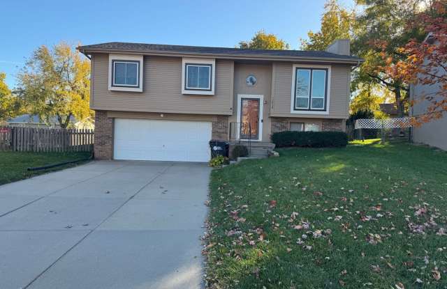 Updated 3-Bedroom Home Near Standing Bear Lake - 12959 Redman Circle, Omaha, NE 68164