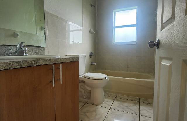 7500 Northwest 19th Avenue photos photos