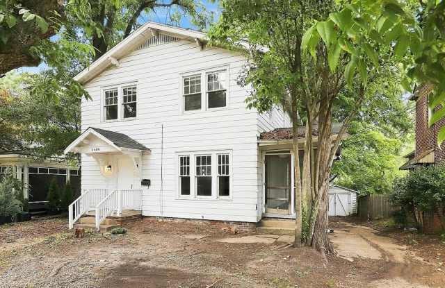 Room in 4 Bedroom Home in Greensboro Gallery 1