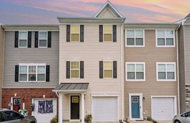 2444 Drake Lane photos photos