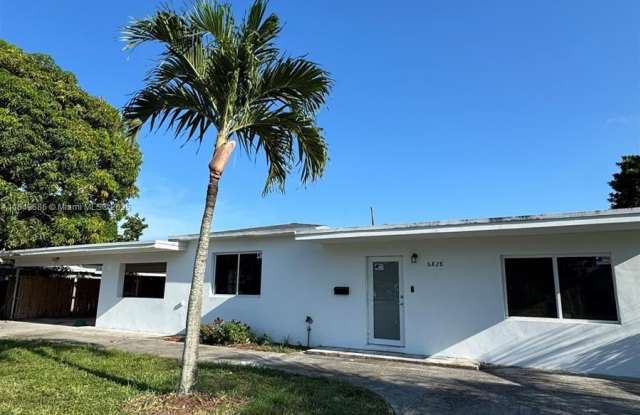 6828 SW 5th St photos photos