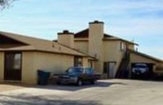 2 BEDROOM 1 BATH - UPSTAIRS UNIT photos photos