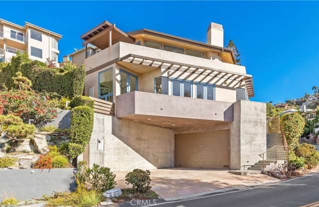 796 Summit Drive - 796 Summit Drive, Laguna Beach, CA 92651