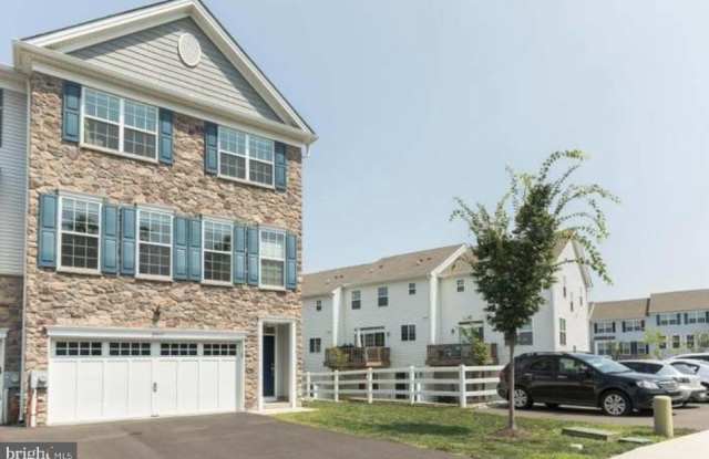 29137 HICKORY Lane Gallery 1
