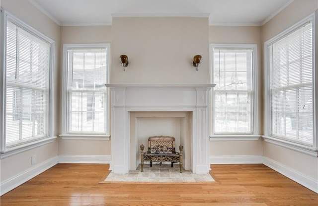2617 Abrams Road Gallery 2