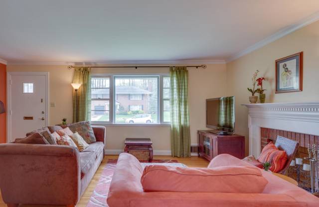 5935 KELLEY COURT Gallery 4