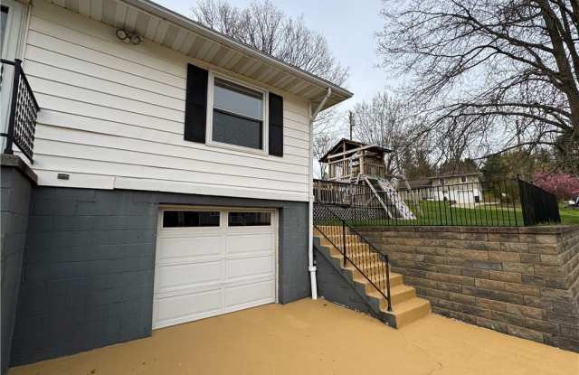 109 Carroll Drive Gallery 3