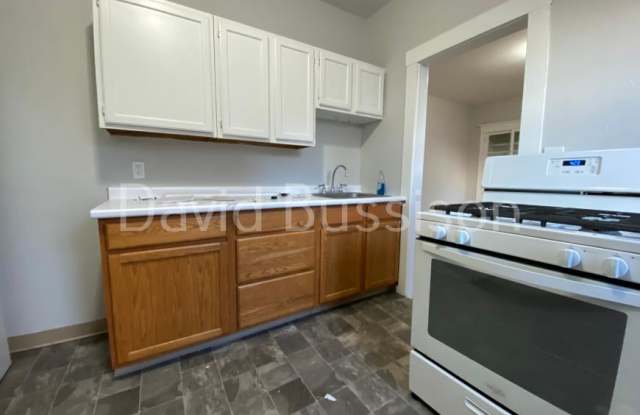 21 Quint Ave. photos photos
