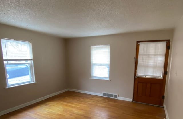 1309 Willard St. - 1309 Willard Street, Alton, IL 62002