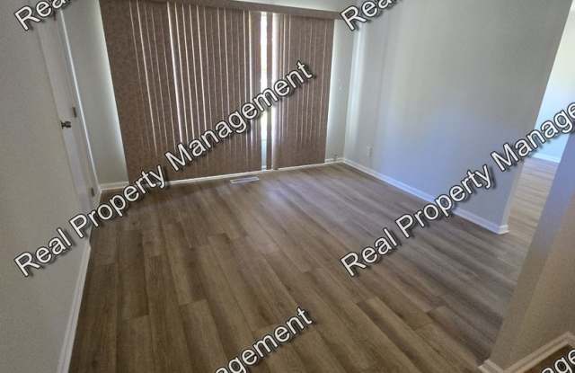 Updated 3 Bedroom Ranch Gallery 4