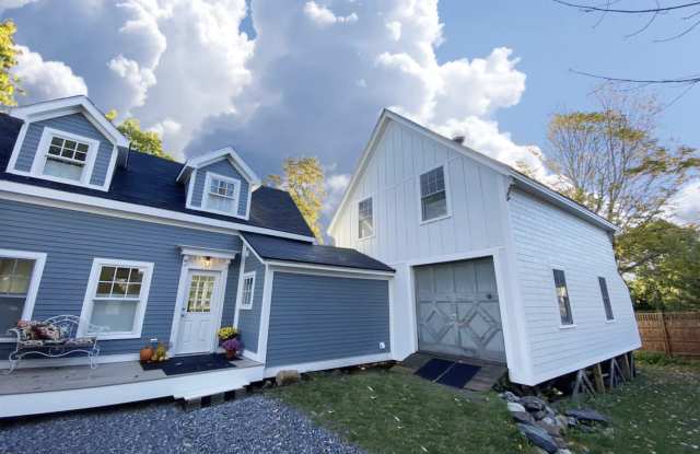 16 Cross Street - 16 Cross Street, Camden, ME 04843