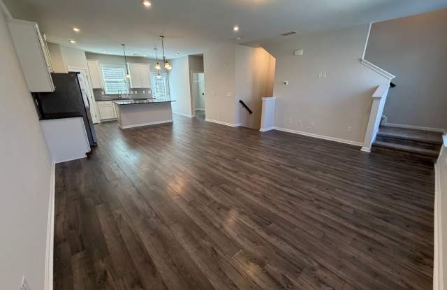 311 Mahone Dr. #14 Gallery 4
