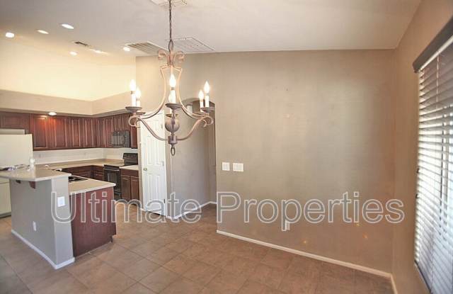 2098 W Goldmine Mountain Dr Gallery 3