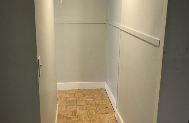 20 Taylor Ave Gallery 4
