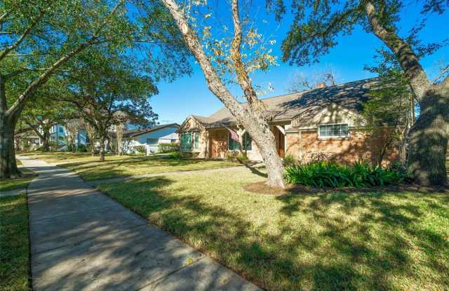 4906 Heatherglen Drive Gallery 4