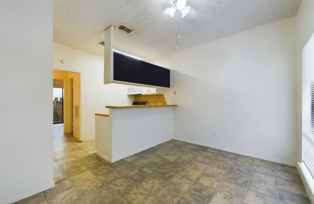 2815 Rio Grande St Apt 114 Gallery 1