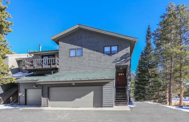 Beautiful 3 bed, 4 bath with garage in Frisco! Walk to main street! Winter rental! Gallery 1