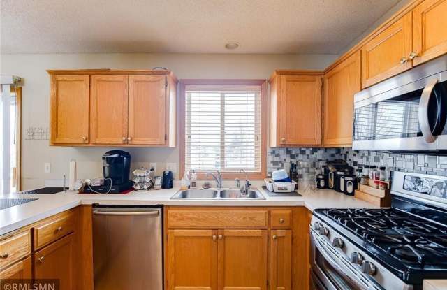 411 Maple Knoll Way NW Gallery 4
